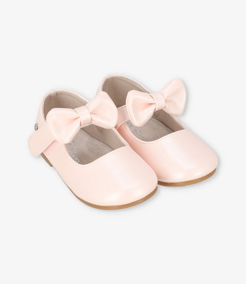 Bailarina bebé con lazo