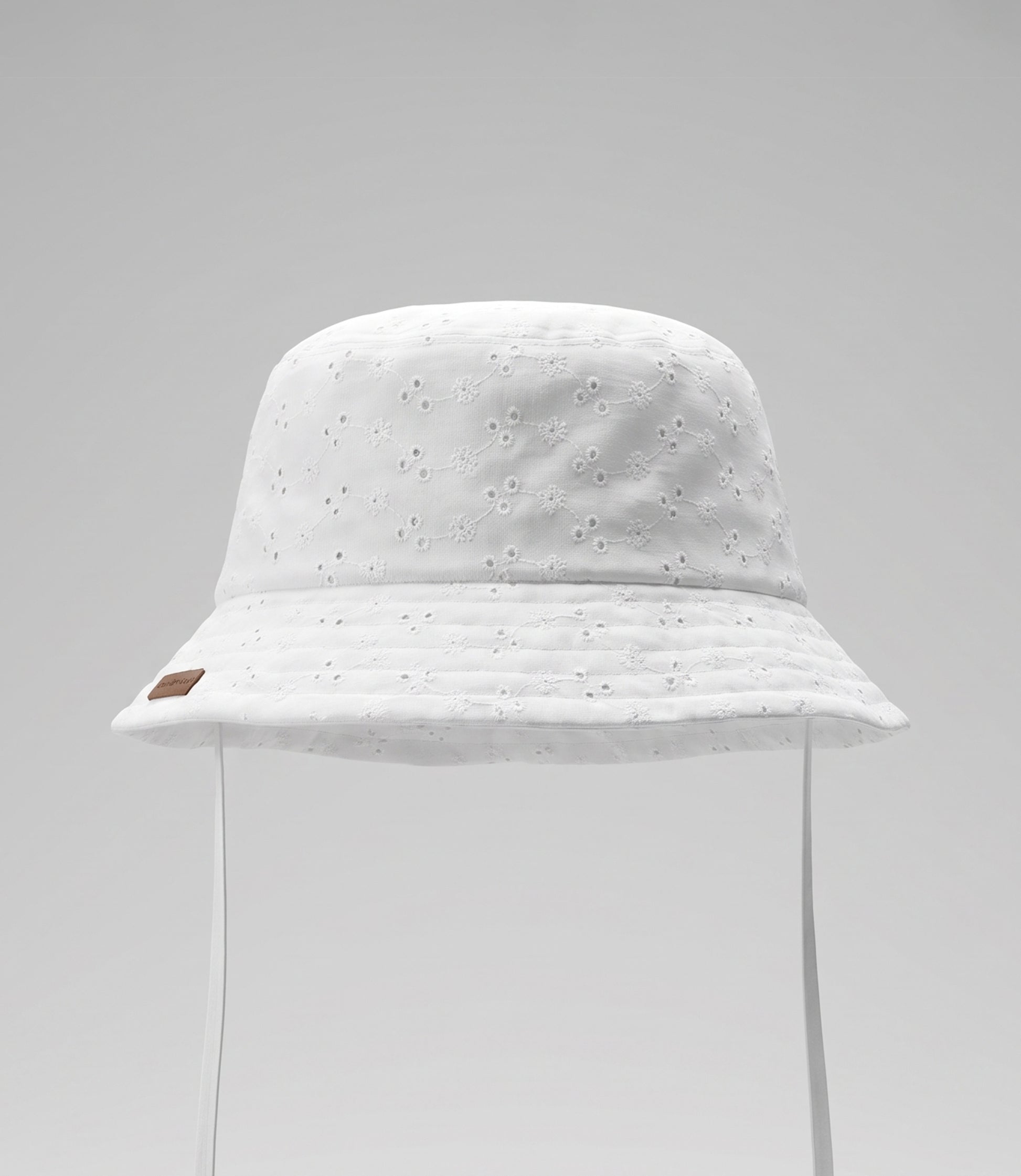 Gorro niña con flore caladas 12-18 meses / Crudo