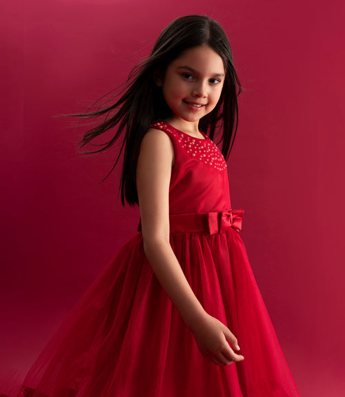 Vestido niña con aplicación de perlas