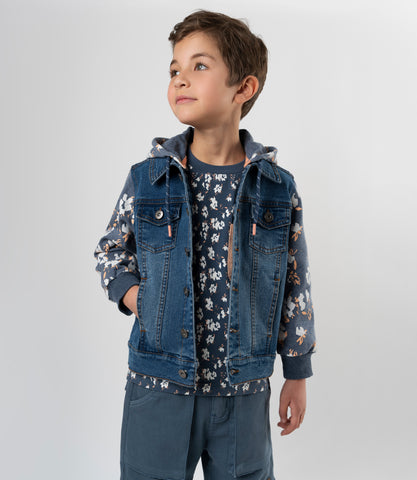 Chaqueta niño con mangas floreadas