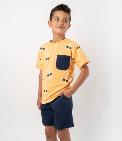 Conjunto niño con piña