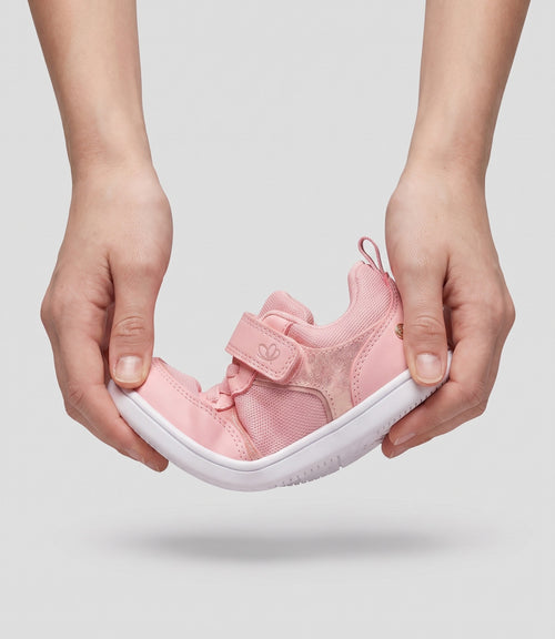 Zapatilla bebé ultraflexible con brillos