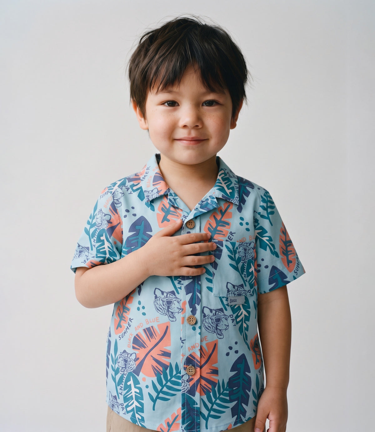 Camisa bebé niño con hojas